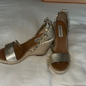 Steve Madden Gold Studded Espadrille Wedges